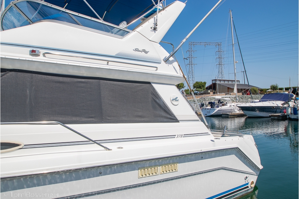 1991 Sea Ray 370 Sedan Bridge