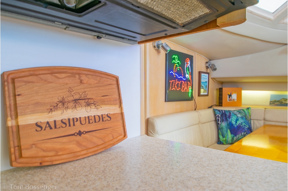 1993 Tiara Yachts 4300 Convertible